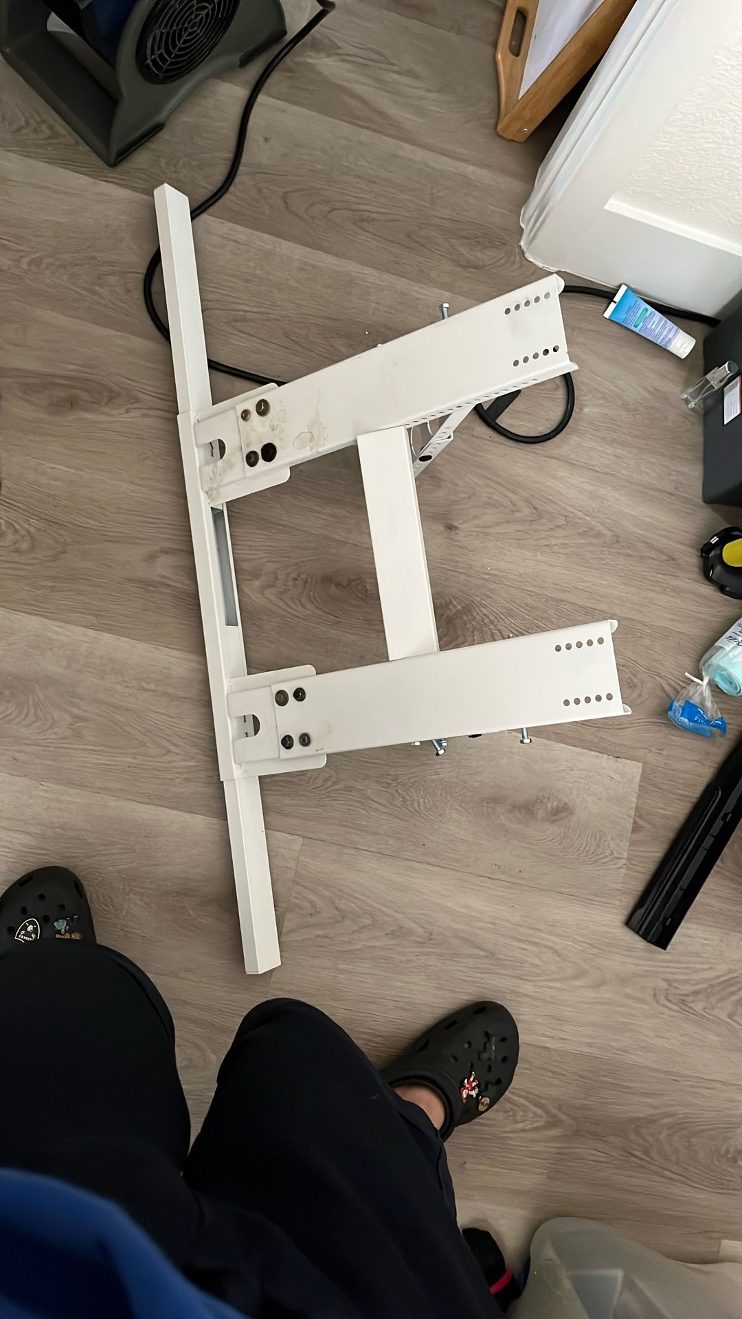 Ac Window Stand 
