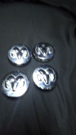 Dodge Magnum center rim cap