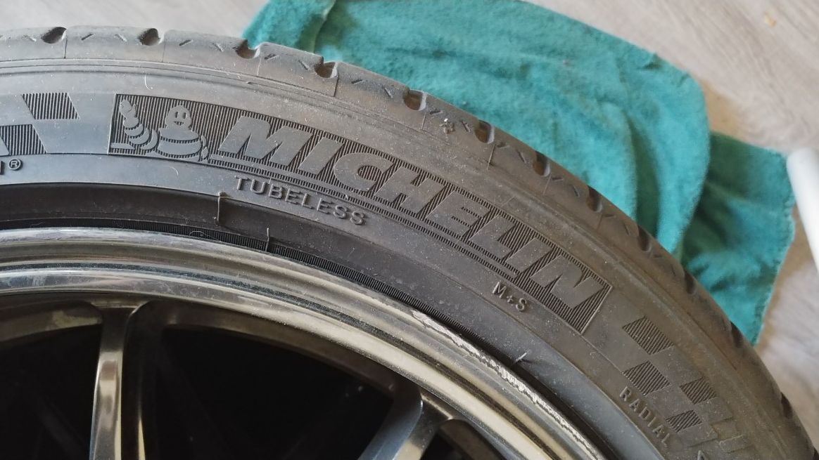 Michelin tires 235 45 18