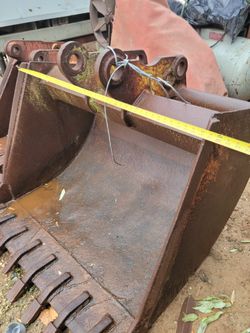Caterpillar Loader 48" Bucket 