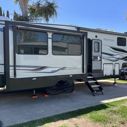 2022 Montana High Country by Keystone 295RL