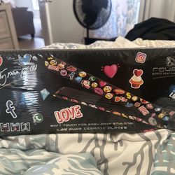 FLAT IRON (BRAND NEW) Royal Emo Emoji Limited Edition 