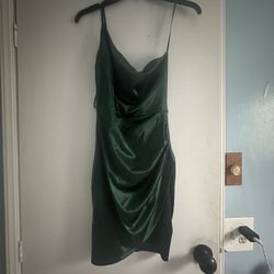 Nice and new dress, size XS stretchy and super cute color pu near Tully and Monterey Rd SJ CA 95112