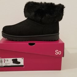 WOMEN'S SO 7.5 ABOVE ANKLE  BOOT