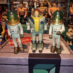 Fisher Price Adventure People Astronauts Male/ Female Figures & Hasbro G.I Joe "Deep Six" ( Vintage 1979/1984 )