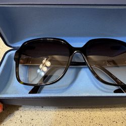 Women’s sunglasses