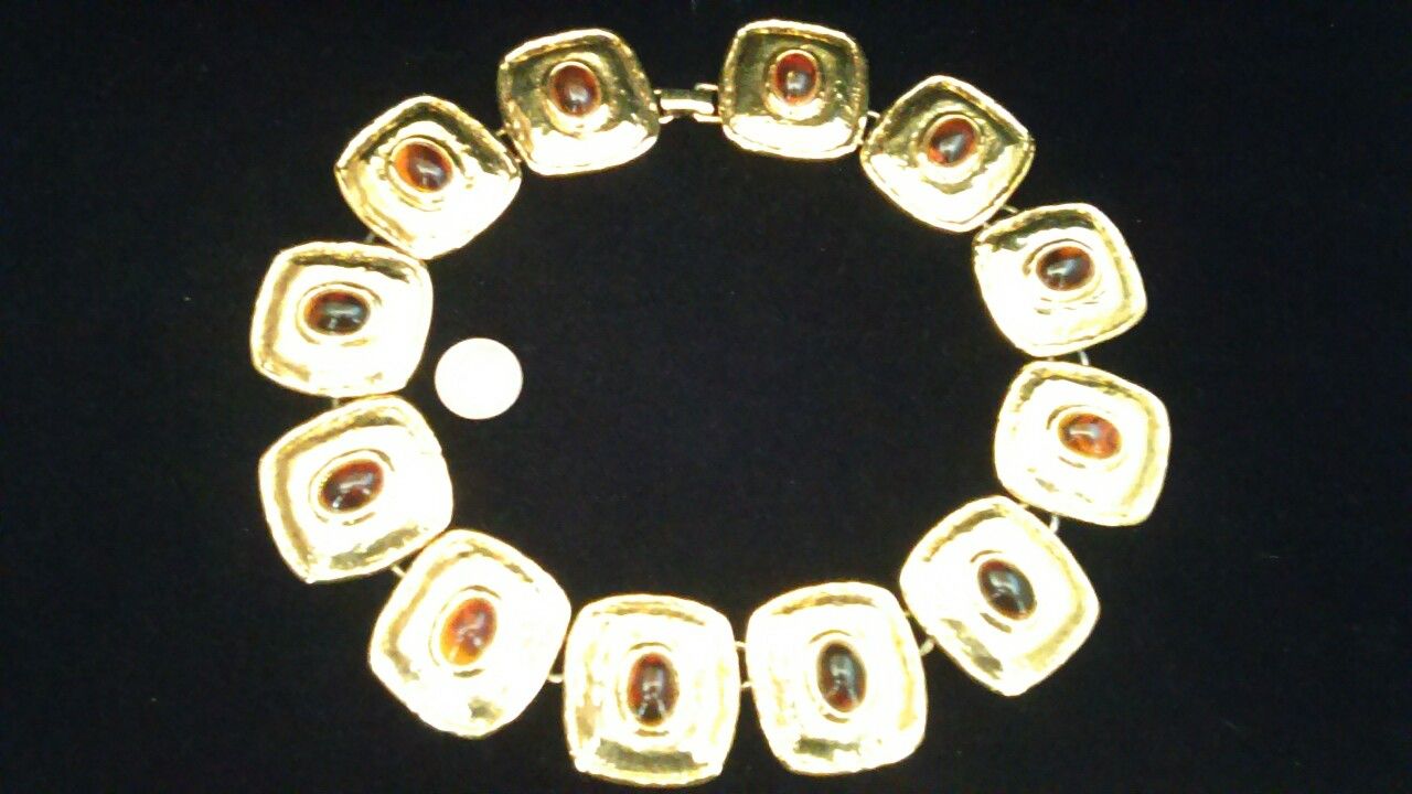 Chunky modernist yellow gold plated Amber color stones necklace 17 in very nice