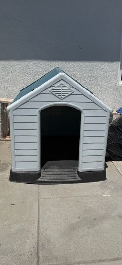 Dog house for large a dog