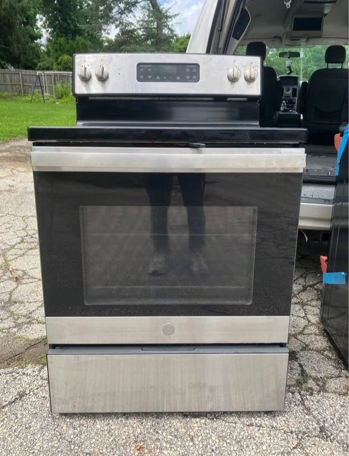 GE Stainless Steel GlassTop Range/Oven