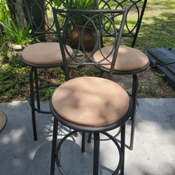 Bar Stools 