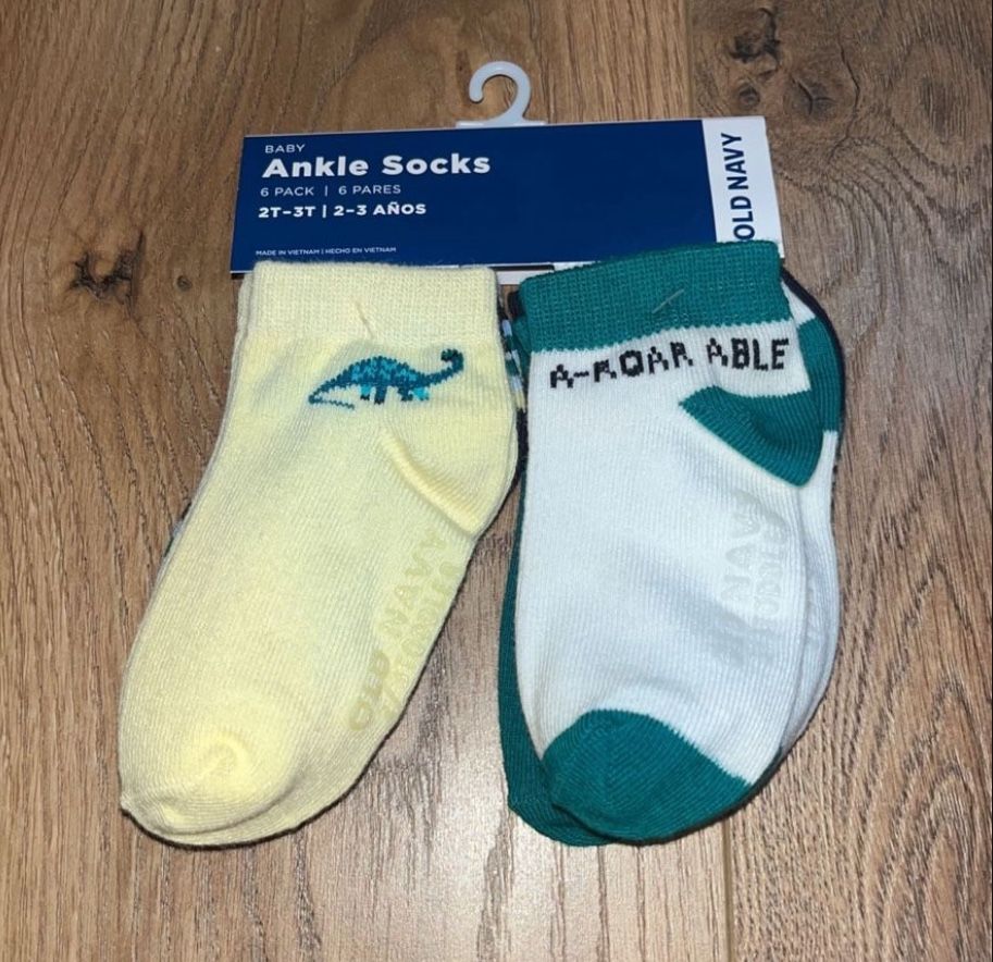 Old Navy Toddler Boy’s / Girl’s Dinosaur Socks 6 Pack, Size 12-24 Months, 2t-3t