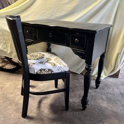 Vintage Sewing Table With Chair