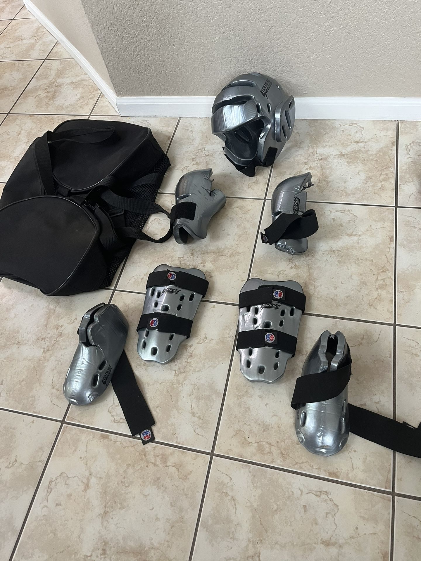 Used Taekwondo Sparring Gear!