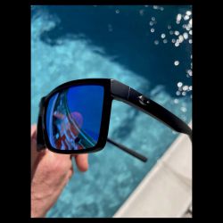 Costa polarized Sunglasses - Matte Black Frame w/Blue Lens New 😎