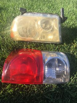 2007 Toyota Tundra headlights and tail lights all 4 available