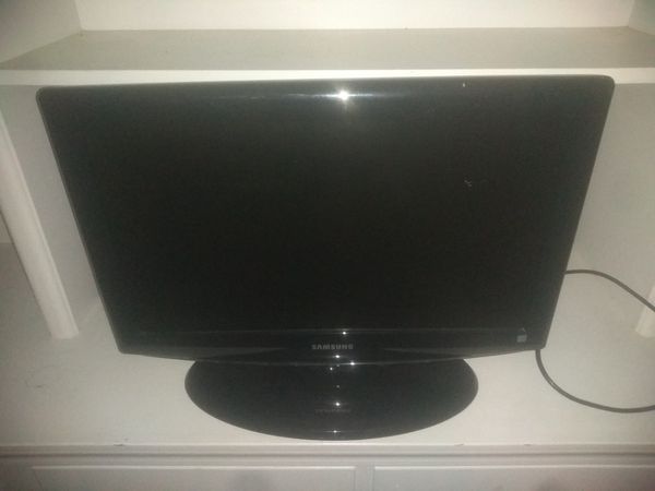 24 inch Samsung flat screen tv for Sale in Aberdeen, WA - OfferUp