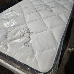 QUEEN SET ORTHOPEDIC  $199  !! MATTRESS AND BOX SPRING 