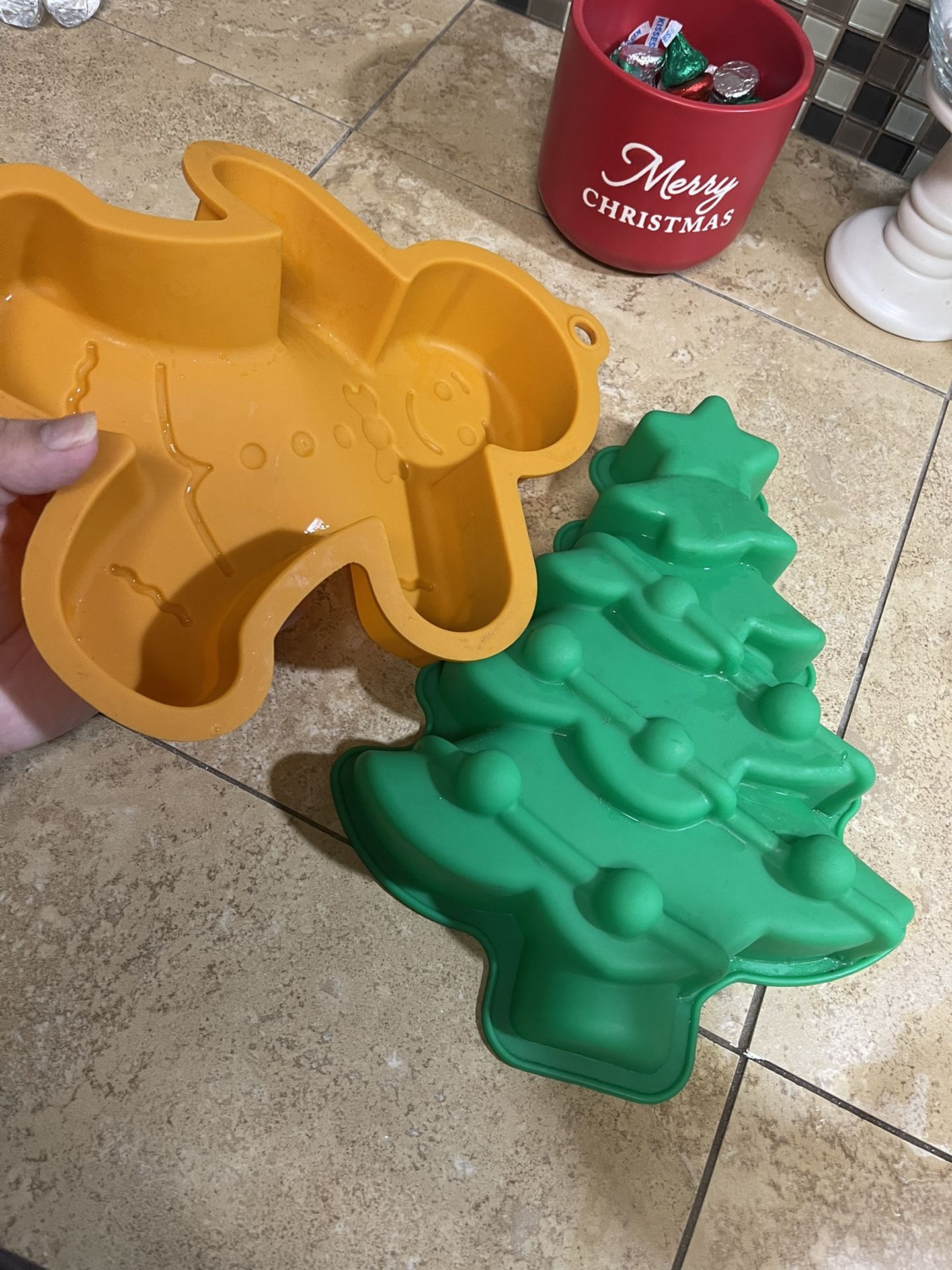 silicone mold cakes