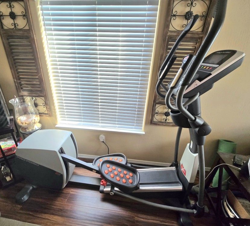 ProForm Elliptical Total Toning 18.0
