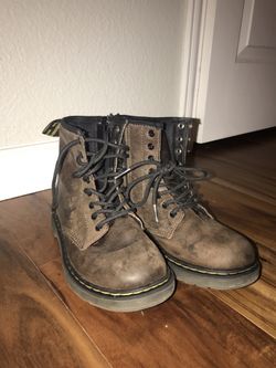 Dr Martens Boy Boots