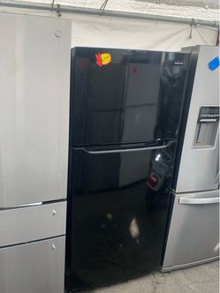 Frigidaire Black Top-Freezer Refrigerator