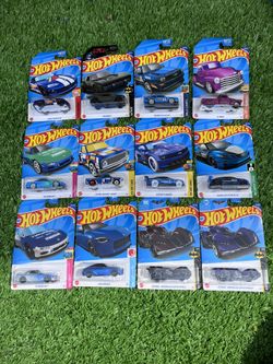 HOT WHEELS
