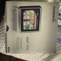 Garmin Nuvi 1250 Ultra Thin Navigator GPS