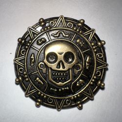 2008 Disney Pirates of the Caribbean Skull Coin Official Trading Pin NIB