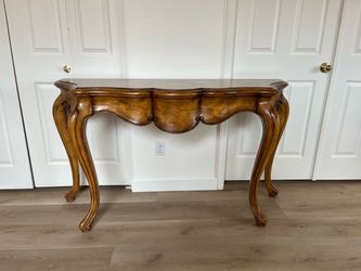Ornate Burl Wood Console Table – French Provincial Style