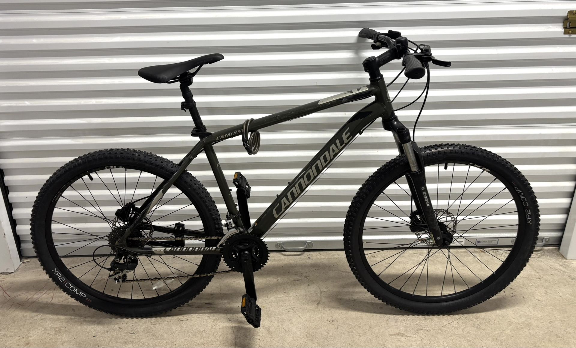 2017 Cannondale Catalyst 2 27.5 19.5” Frame Size. Excellent Condition!