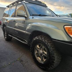 2001 Lexus LX