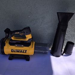 DEWALT
FLEXVOLT 60V MAX 157 MPH 760 CFM Brushless Cordless Battery Powered Blower (Tool-Only)