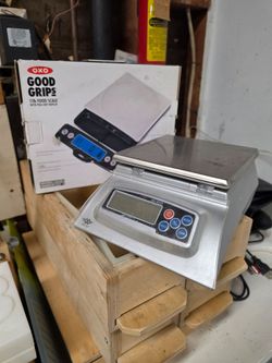 Soap molds, bath bomb machine