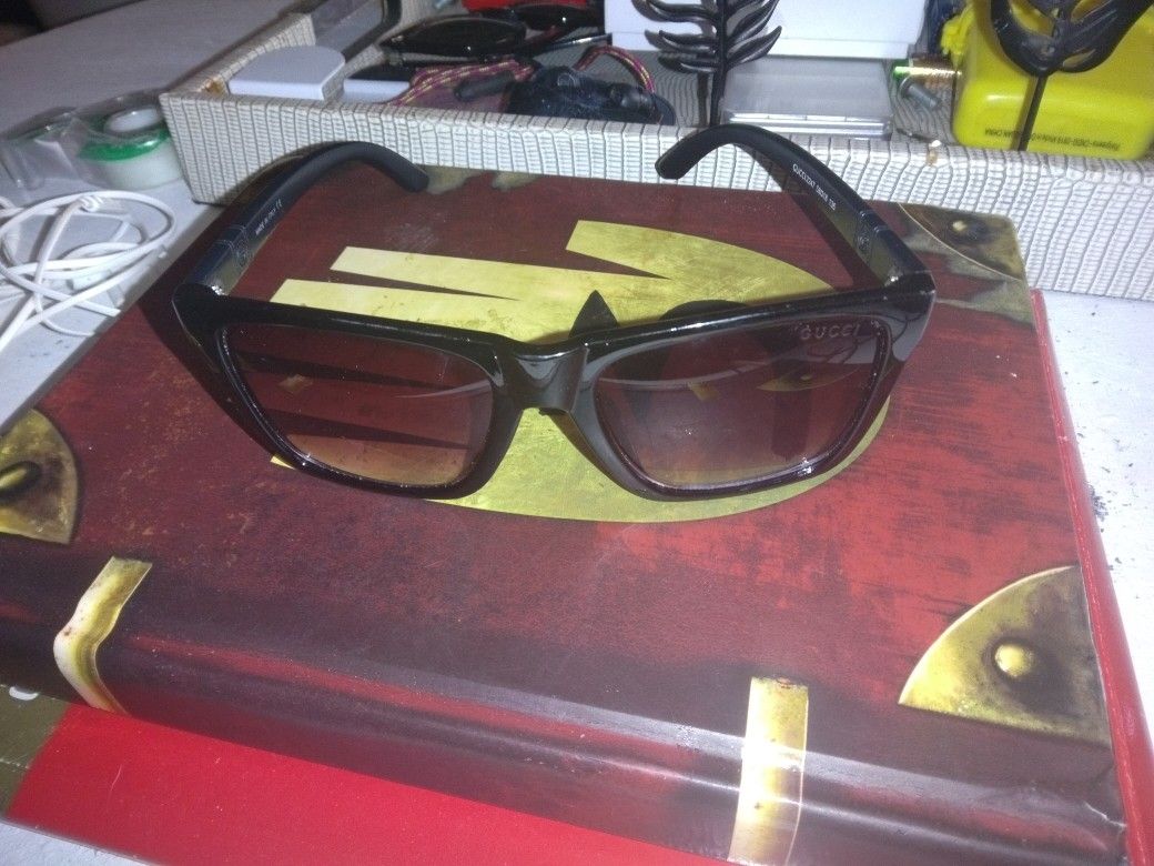 Gucci Sunglasses 