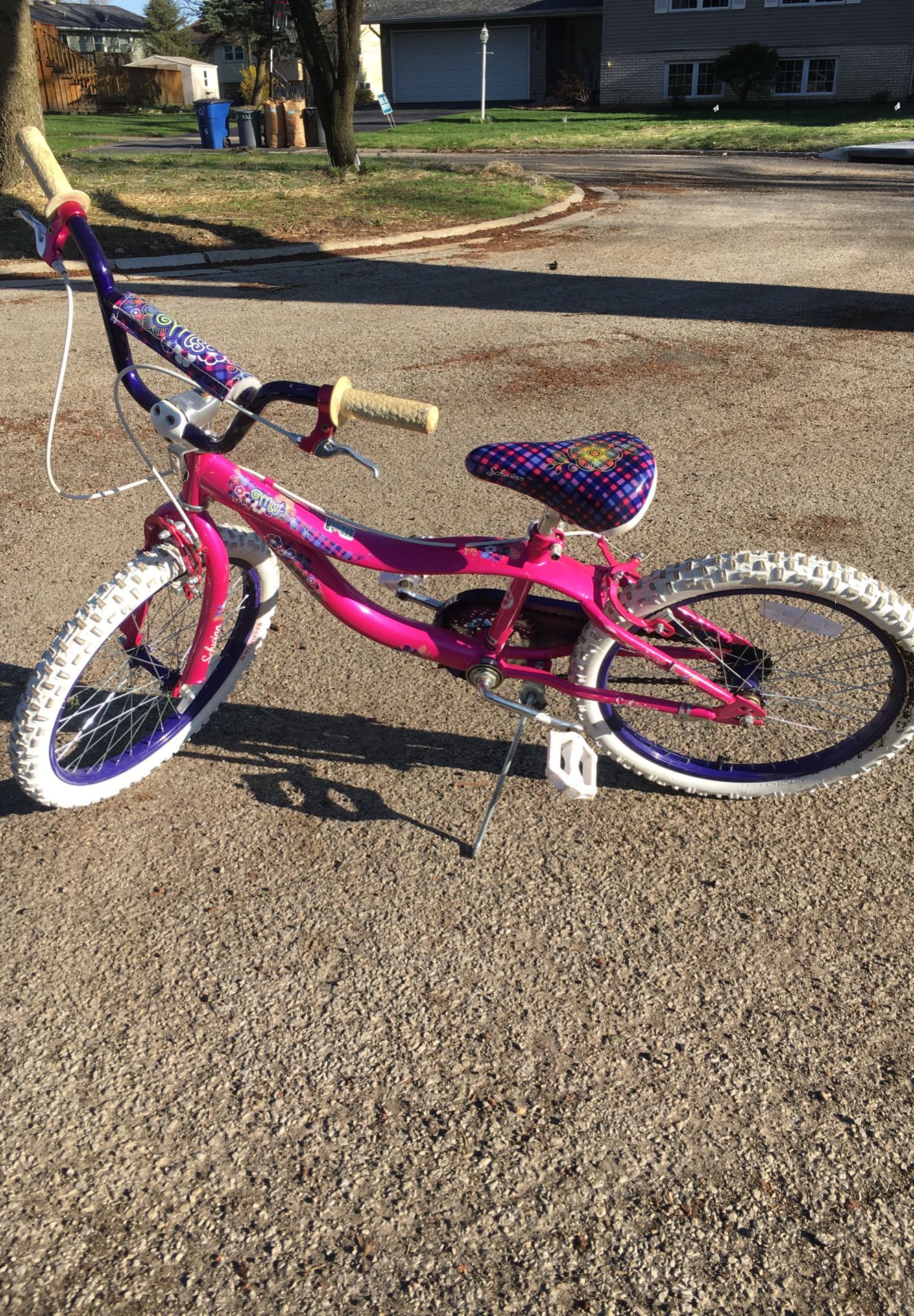 Schwinn girls bike ( bicycle mountain bike Barbie Power wheel