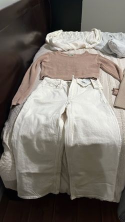Teen girl clothes ( everything $40)