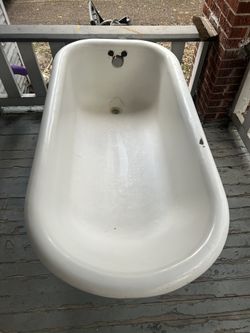 Vintage Cast Iron Soaking Tub