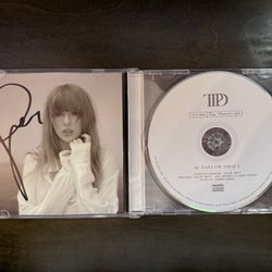Taylor Swift - The Tortured Poets Department CD & Hand Signed Photo *IN HAND*