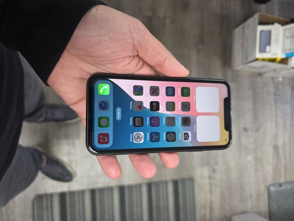 Iphone 11**64gb***  Unlock Any Sim