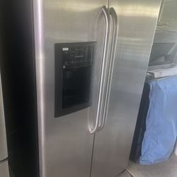Ge Refrigerator still still everything works
