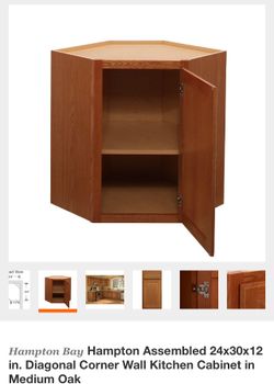 24 X 30 IN DIAGONAL CORNER WALL KITCHEN CABINET IN MEDIUM OAK