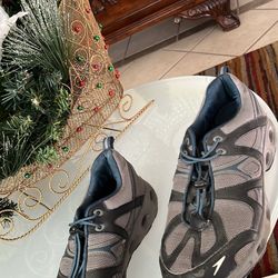 Tenis para correr, número 10 excelente condición