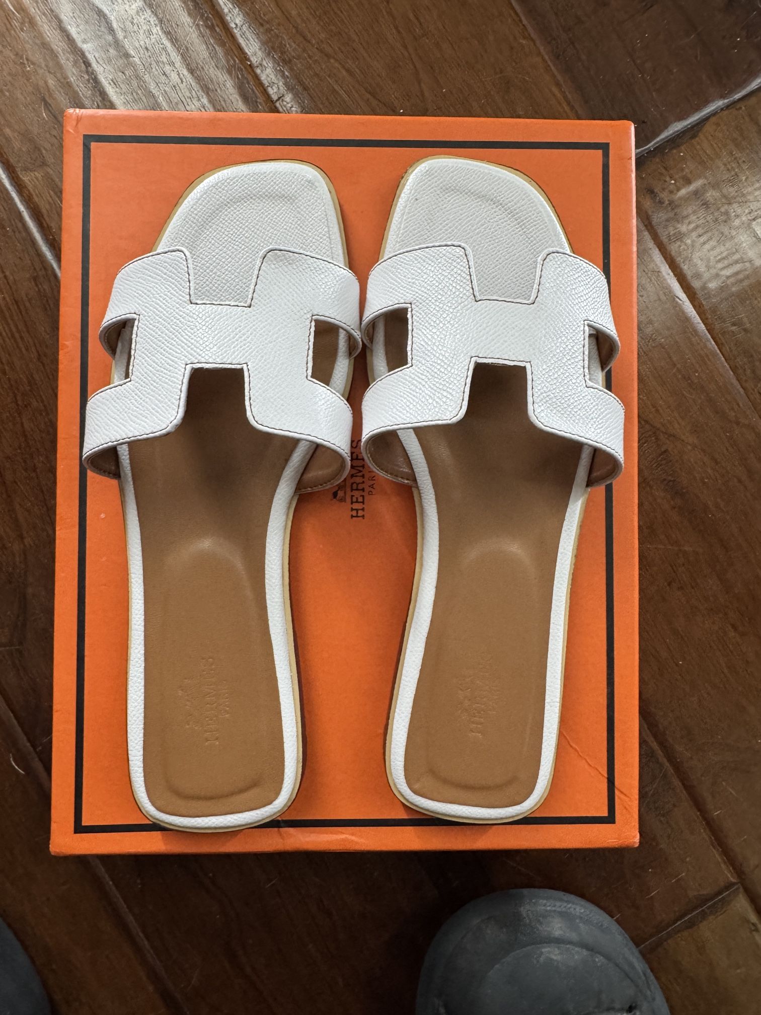 Hermes White Leather Sandals