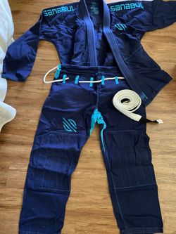 Jiu-jitsus Kimono $30