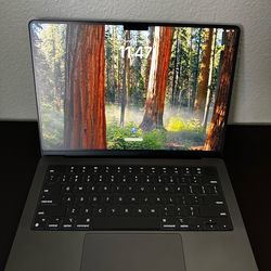 MacBook Pro M3 Pro 14” 18GB RAM 512GB + Case/Screen/Keyboard Protector