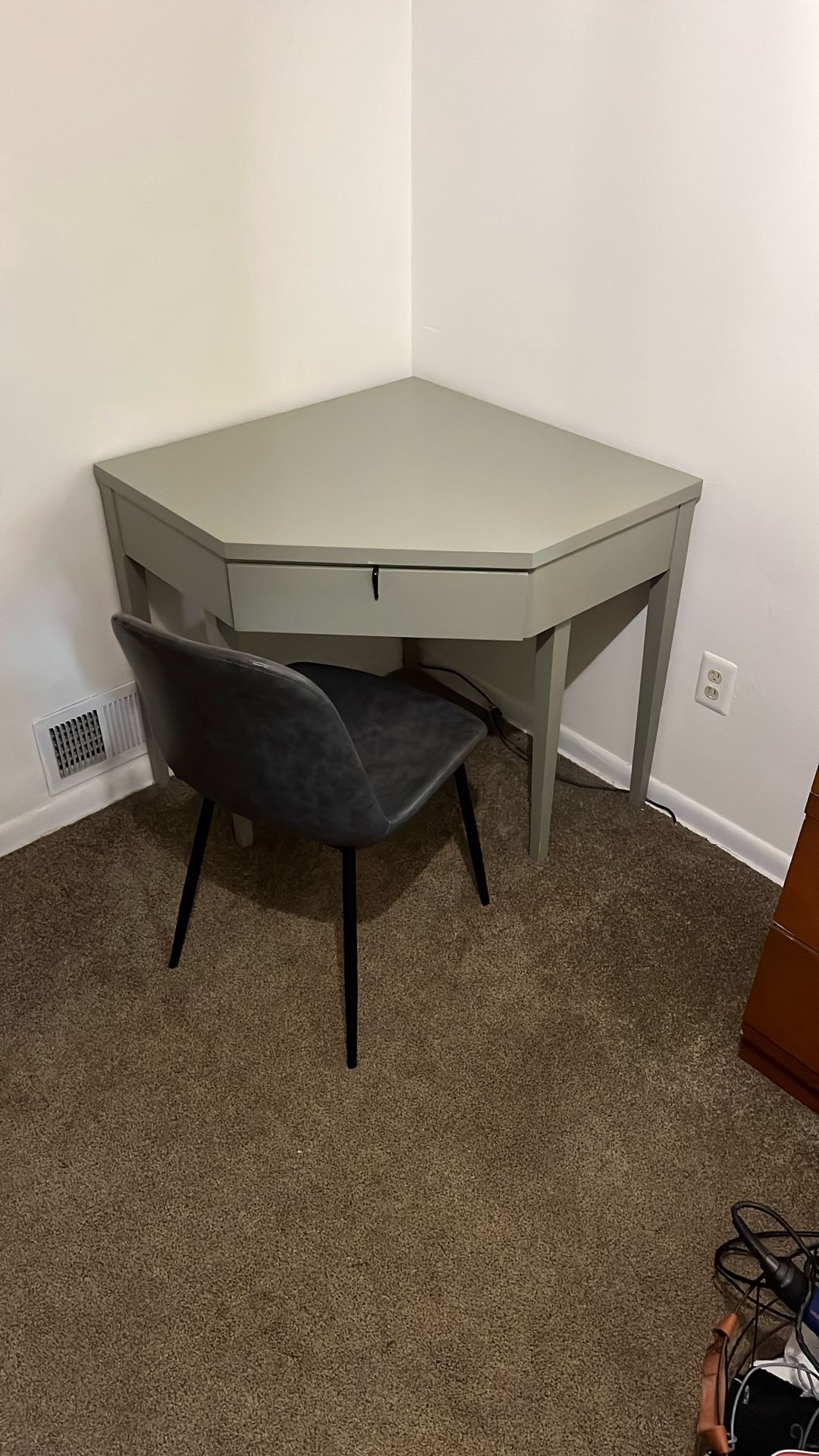 Corner Desk
