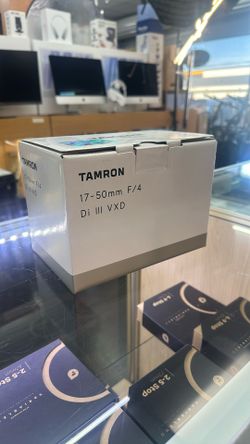 Tamron 17-50mm f/4 Di III VXD Lens (Sony E)