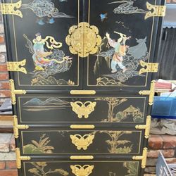 Chinese cabinet 