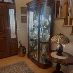 Very Nice Display Cabinet - All Glass W/ Wood trim - It Lights Too ! 