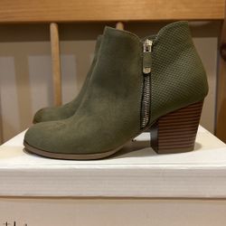  Women’s Boots 